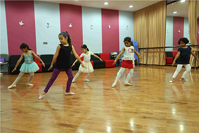 Ballet Dance Class in Dubai